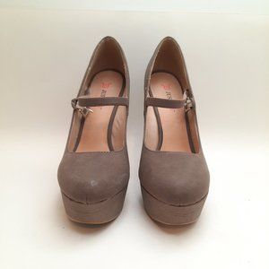 Pair of high heels by Just Fab. size 8